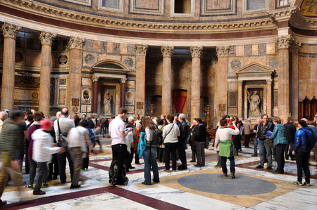 ROME, ITALY - MARCH 13, 2016: Tourists visiting the Pantheon, one of the major tourist attractions in Rome built during the reign of Emperor Augustusのeditorial素材