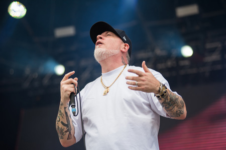 BONTIDA, ROMANIA - JULY 16, 2017: American hip hop band from Los Angeles, California, House of Pain performing a live show at Electric Castle festivalのeditorial素材