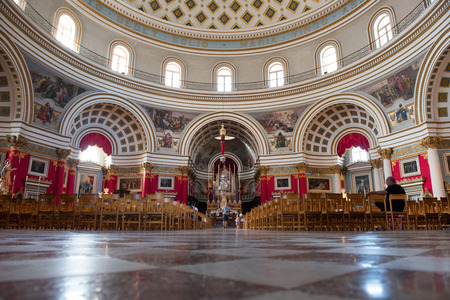 MOSTA, MALTA - AUGUST 21, 2017: The dome of the Rotunda of Mosta (Church of the Assumption of Our Lady) is the third largest unsupported dome in the World and was built between 1833 and 1860のeditorial素材