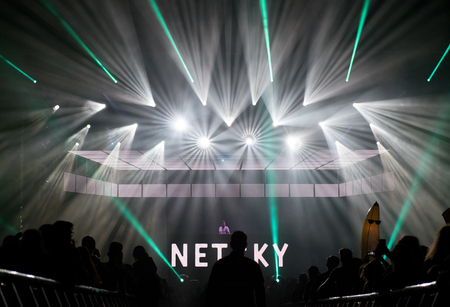 BONTIDA, ROMANIA - JULY 20, 2018: Belgian drum and bass musician and Dj Netsky performing live at Electric Castle festivalのeditorial素材