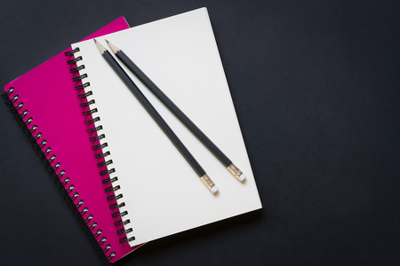 blank spiral notebook and pencilの写真素材