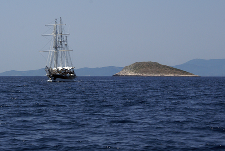 sea cruise crociera mare meer kreuzfahrt cruzeiro maritimo crucero maritimo zee cruise cruzeiro croisiere en mer tengeri korutazas deniz seyir morze rejsの写真素材