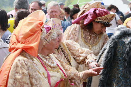 Yelabuga, Russia - August 3, 2014: The annual Spasskaya Fair on Shishkin Ponds in Yelabuga.のeditorial素材