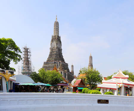 BANGKOK, THAILAND - December 15, 2014: boating on the Chao Phraya River December 15, 2014 in Bangkok, Thailandのeditorial素材