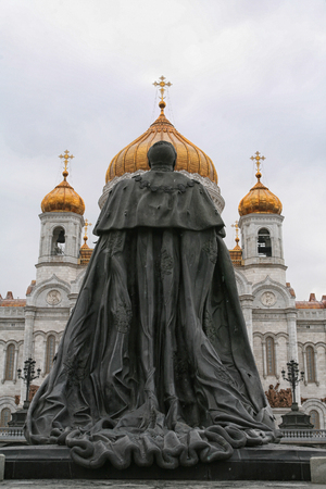 cityscape of the Cathedral of Christ the Savior in Moscow in autumn dayの写真素材