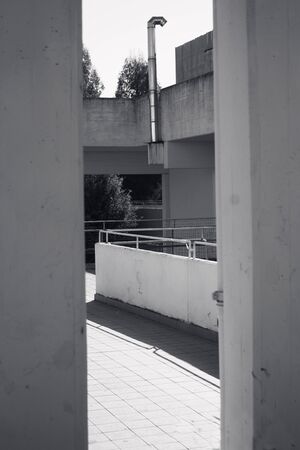 geometries and lines in modern construction