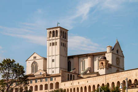 View of the basilica of San Francesco D'assisi, umbria - italyの写真素材