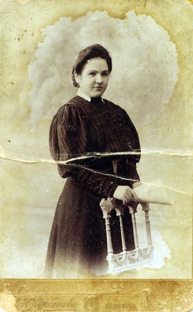 Cabinet portrait