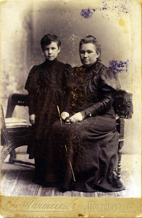 Cabinet portrait