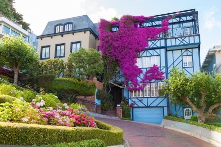 View of Lombard Street, the crookedest street in the world, San Francisco, California - USAの写真素材