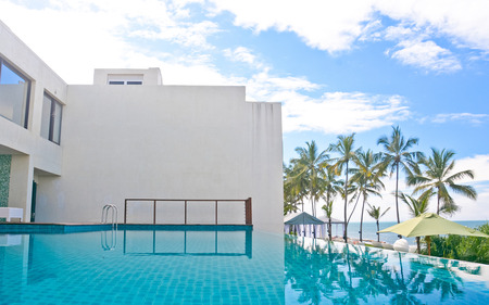 Infinity Swimming Pool In A Tropical Hotel That Located In Costal Area Negambo, Sri Lankaのeditorial素材