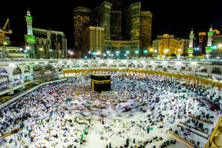 Kaabah Saudi ARABIA-April 2018: Muslim from all around the world walking around the Kaabah, Makkah Saudi ARABIA. makkah nigth background.のeditorial素材