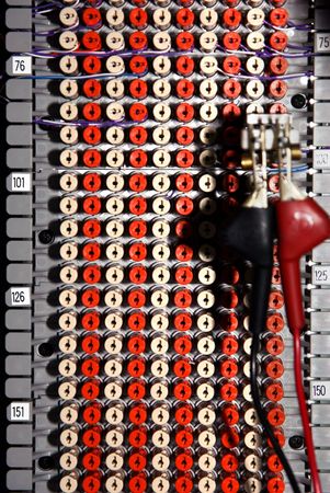 Telephone wire terminal with two color connectors