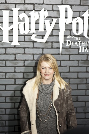 NEW YORK - NOVEMBER 15: Actress Melissa Joan Hart attends the premiere of 'Harry Potter and the Deathly Hallows: Part 1' at Alice Tully Hall on November 15, 2010 in New York City.のeditorial素材