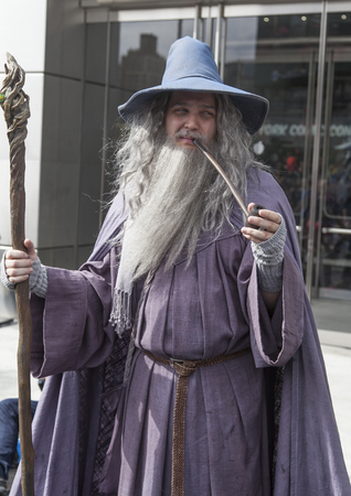NEW YORK - October 13  Comic Con attendee poses in the costume of Joker during Comic Con 2013 at The Jacob K  Javits Convention Center on October 13, 2013 in New York City のeditorial素材