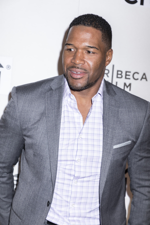 NEW YORK, NY, USA - APRIL 23: Michael Strahan attends the 2017 Tribeca Film Festival's Tribeca Talks: Storytellers: Kobe Bryant with Glen Keane at BMCC Tribeca PACのeditorial素材