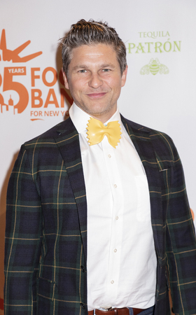 New York, NY, USA - April 17, 2018: David Burtka attends the Food Bank for New York City's Can Do Awards Dinner at Cipriani Wall Street, Manhattanのeditorial素材