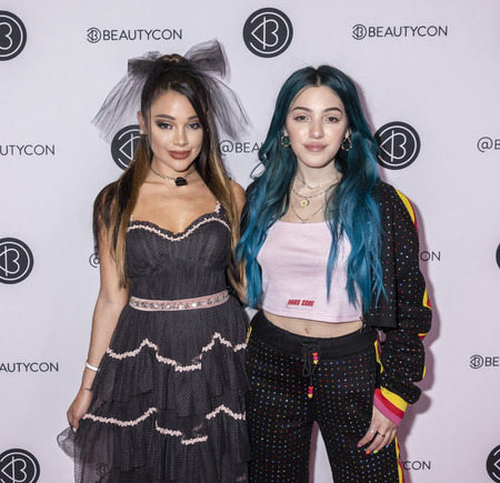New York, NY, USA - April 6, 2019: Gabi DeMartino, Niki Demartino attend Beautycon Festival NYC 2019 at Jacob K. Javits Convention Center, Manhattanのeditorial素材