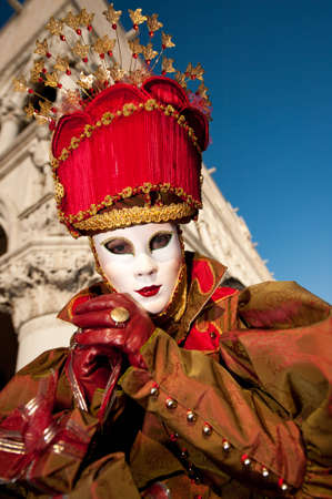 VENICE, ITALY - FEBRUARY 26: Unidentified person in Venetian masks at St. Mark's Square, Carnival of Venice on February 16, 2012 in Venice, Italy. The annual carnival is from February 11 to February 21, 2012.のeditorial素材