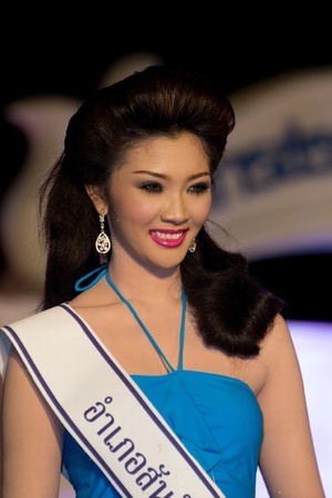 CHIANGMAI, THAILAND - JANUARY 3: Phimpisa Amornnak during the "Miss chiangmai contest 2012" at Chiangmai province on January 3, 2012 in Chiangmai, Thailand.のeditorial素材