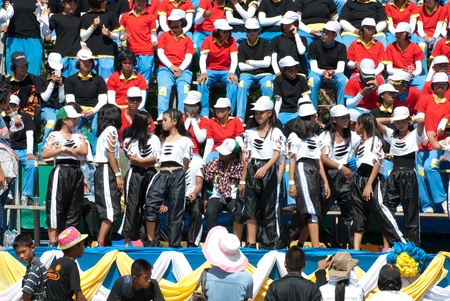 KO SAMUI - JULY 19: Cheer stage of local school in action during Sport Day on July 18-21, 2012 in Ko samui, Thailand.のeditorial素材