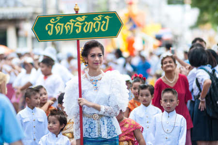 KO SAMUI - NOVEMBER 8: "NGAN DUAN SIB", Traditional of buddhist festival,Unidentified people participate at the festival on November 8, 2012 in ko samui surat thani, Thailand.のeditorial素材