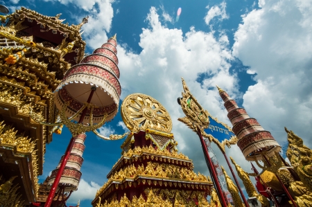KO SAMUI - NOVEMBER 15: "NGAN DUAN SIB" Traditional of buddhist festival; Decorations of the parade on November 15, 2012 in ko samui surat thani, Thailand.のeditorial素材