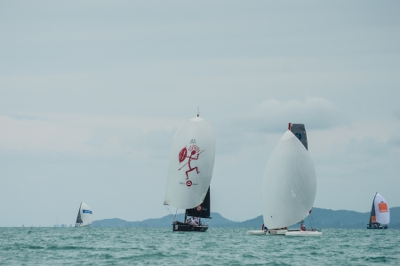 SAMUI, THAILAND - MAY 31 2013: Samui regatta 2013 event. Racing yacht in a sea on Friday 31 May 2013 in Ko Samui island, Suratthani, Thailand.のeditorial素材