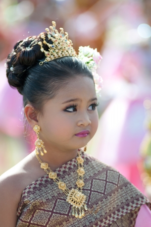 KO SAMUI,SURAT THANI - JULY 18 : Unidentified Thai students 4 - 7 years old in ceremony uniform during sport parade on July 18, 2012 in ko samui, Surat Thani, Thailand.のeditorial素材