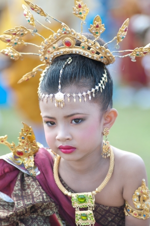 KO SAMUI,SURAT THANI - JULY 18 : Unidentified Thai students 4 - 7 years old in ceremony uniform during sport parade on July 18, 2012 in ko samui, Surat Thani, Thailand.のeditorial素材