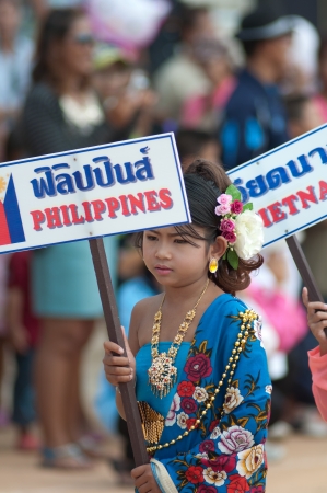 KO SAMUI,SURAT THANI - JULY 18 : Unidentified Thai students 4 - 7 years old in ceremony uniform during sport parade on July 18, 2012 in ko samui, Surat Thani, Thailand.のeditorial素材