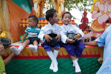 KO SAMUI - OCTOBER 27: "NGAN DUAN SIB" Traditional of buddhist festival; Decorations of the parade on October 27, 2013 in Ko Samui Surat Thani, Thailand.のeditorial素材