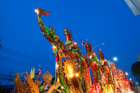 SURAT THANI - OCTOBER 20: "NGAN DUAN SIB" Traditional of buddhist festival; Decorations of the parade on October 20, 2013 in Surat Thani, Thailand.のeditorial素材