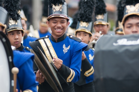 SURAT THANI - OCTOBER 20: "NGAN DUAN SIB" Traditional of buddhist festival; Decorations of the parade on October 20, 2013 in Surat Thani, Thailand.のeditorial素材