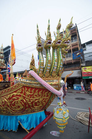 SURAT THANI - OCTOBER 20: "NGAN DUAN SIB" Traditional of buddhist festival; Decorations of the parade on October 20, 2013 in Surat Thani, Thailand.のeditorial素材
