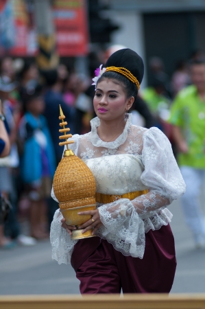 SURAT THANI - OCTOBER 20: "NGAN DUAN SIB" Traditional of buddhist festival; Decorations of the parade on October 20, 2013 in Surat Thani, Thailand.のeditorial素材