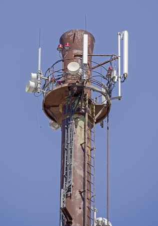 携帯電話基地局の写真 イラスト素材一覧 2 274件 ストックフォトのamanaimages Plus