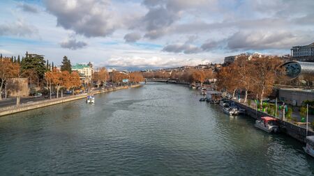 Tbilisi, Georgia 22 January 2020 - View of Kura river from bridge. Travel.のeditorial素材