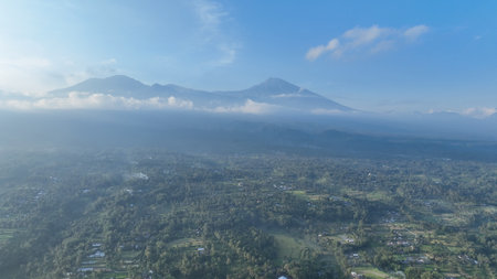 Mount Rinjani is an active volcano in Indonesia on the island of Lombok. 3,726 metres 12,224 ft, making it the second highest volcano in Indonesiaの写真素材