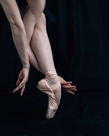 Ballerinas pointe shoes close upの写真素材
