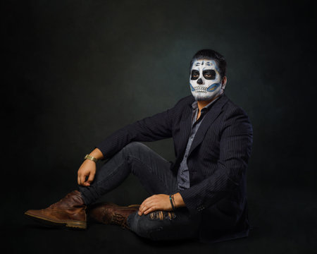 Catrin portrait. Typical Mexican character. Day of the dead and Halloween make up.の写真素材