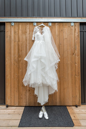 Ruffles of Chiffon Wedding Dress with Canvas Shoesの写真素材