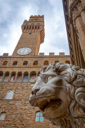 The Palazzo Vecchio is the town hall of Florence, Italy. It overlooks the Piazza della Signoria, building acquired its name when the Medici residence moved across the Arno River to the Palazzo Pitti.のeditorial素材