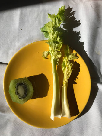 Kiwi and celery