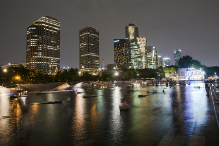 SEOUL, SOUTH KOREA - AUGUST15: Yeouido Hangang Park at Night in the summer Photo taken on AUGUST15, 2016  in Seoul,South Koreaのeditorial素材