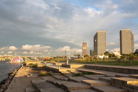 SEOUL, SOUTH KOREA - AUGUST 28: Sunset at Yeouido Hangang Park  Photo taken on AUGUST 28, 2016  in Seoul,South Koreaのeditorial素材