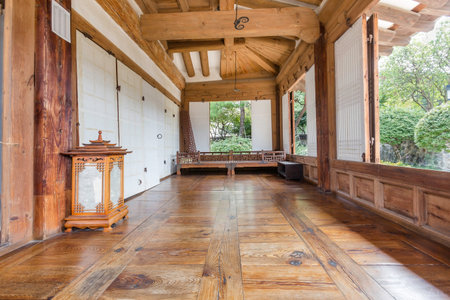SEOUL, SOUTH KOREA - SEPTEMBER 15: Inside the Old House  at Namsangol Hanok Village  Photo taken on september 15, 2016 in Seoul, South Korea.のeditorial素材