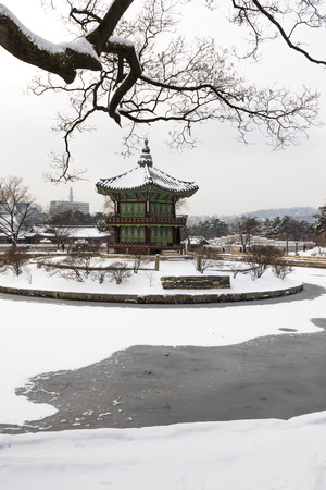 Snow Winter at  Gyeongbokgung Palace in Seoul,South Korea.の写真素材