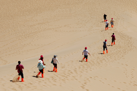 Mingsha Mountain and Crescent Moon Springの写真素材