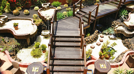 Sidewalk Cafe in Puerto del Carmen, Lanzarote, Canary Islandsのeditorial素材